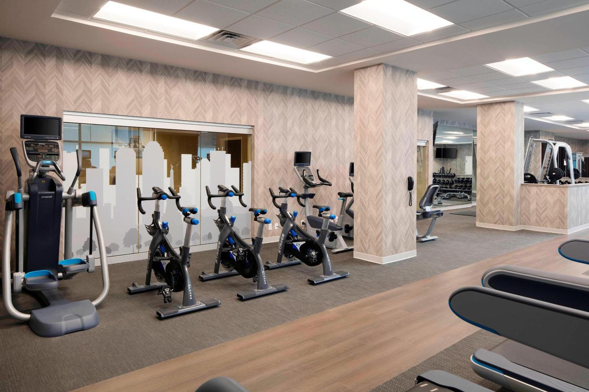 Springhill Suites Indianapolis Downtown Екстер'єр фото